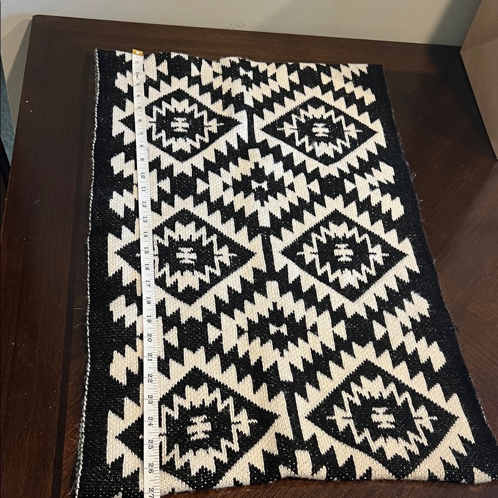 Infiniti Scarf